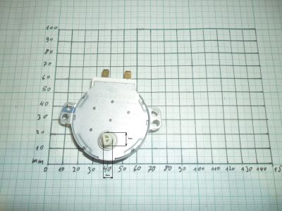 М-0095 МОТОРЧЕ ЗА МИКРОВЪЛНОВА ФУРНА 220V 0